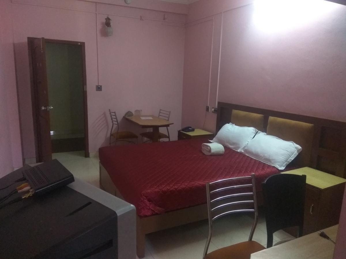Hotel Malika Residency Ettumanoor Экстерьер фото
