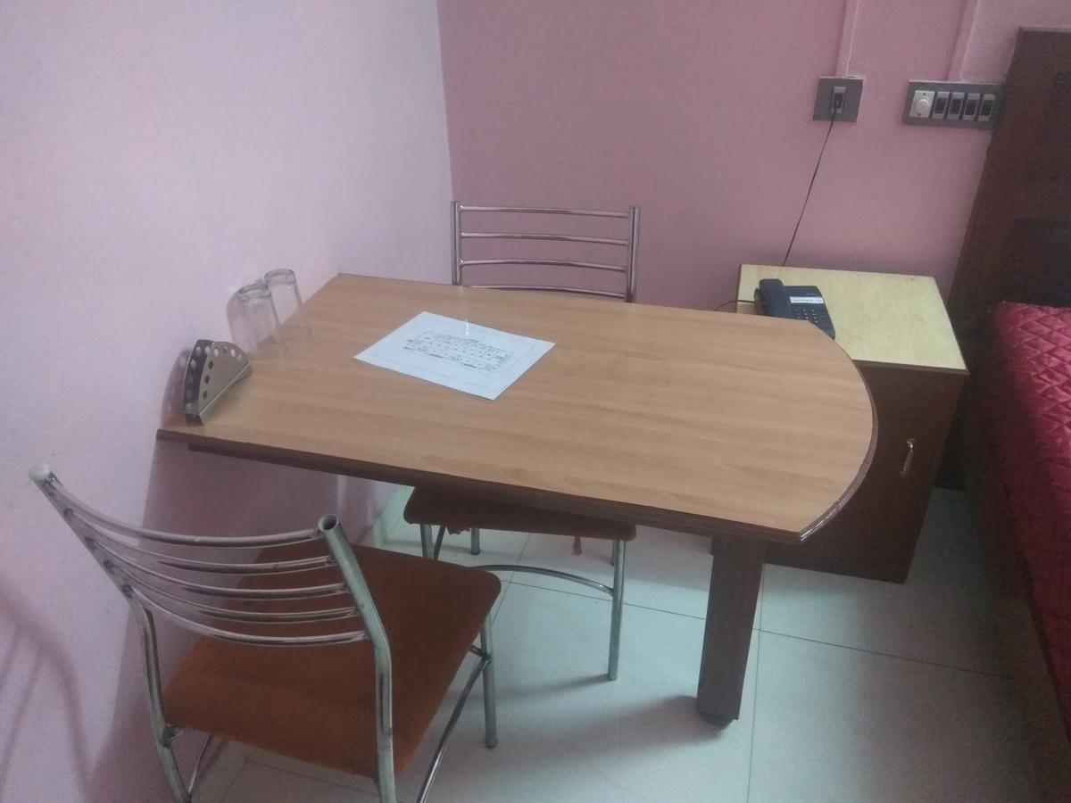 Hotel Malika Residency Ettumanoor Экстерьер фото